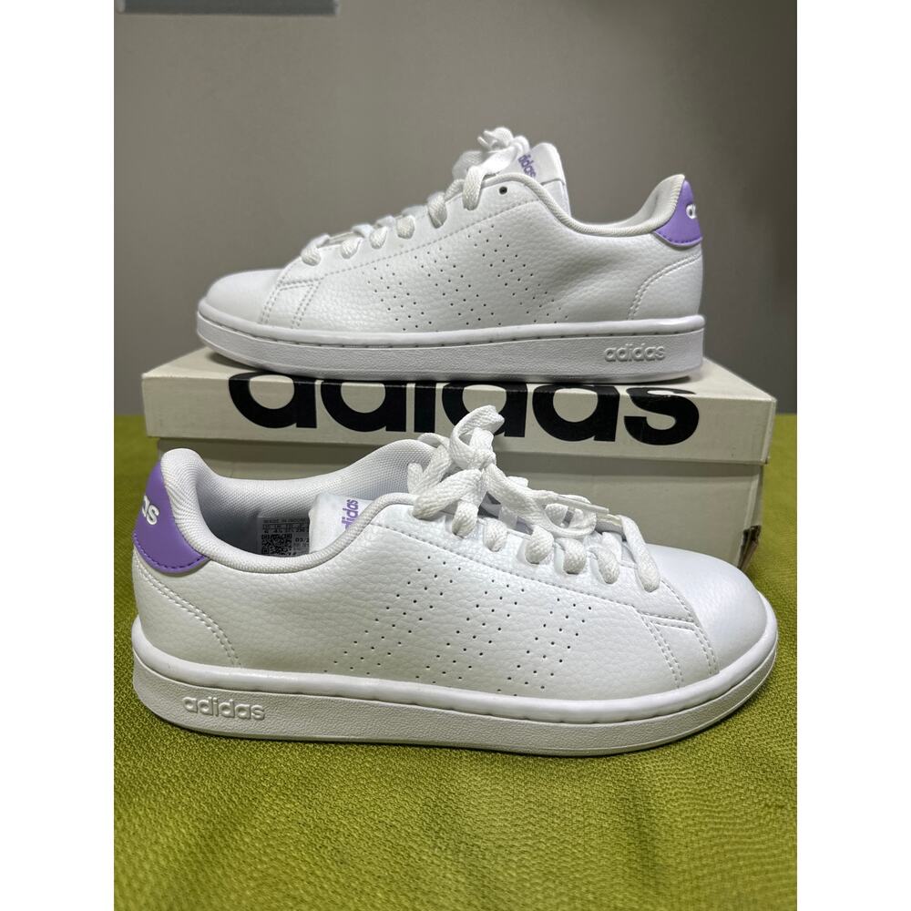NIB Adidas Advantage Women's Athletic Shoe White Purple sz 6